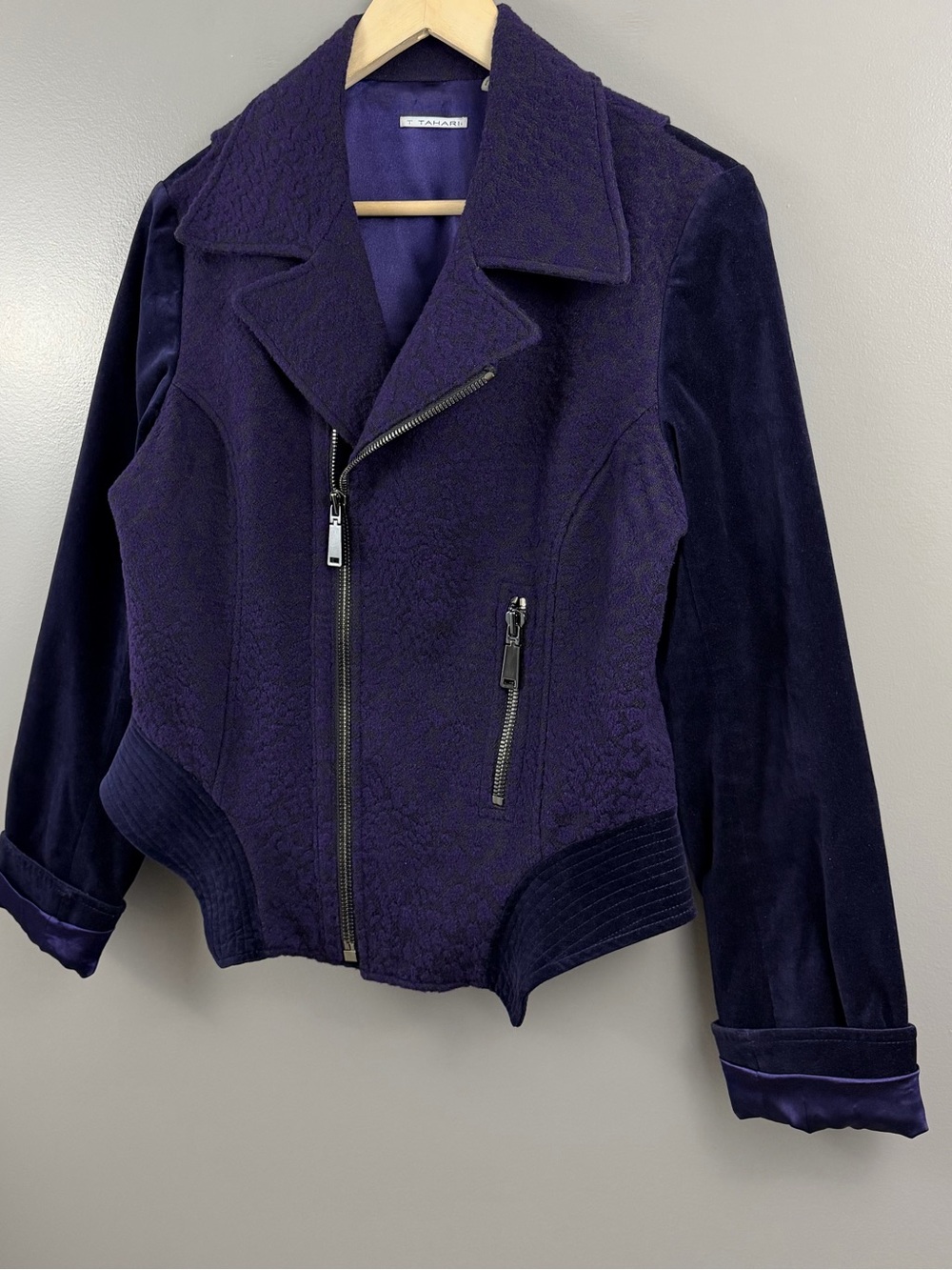 T Tahari Motto Style Wool Blend Velvet Sleeve Jacket Purple Size 12 - Picture 6 of 16